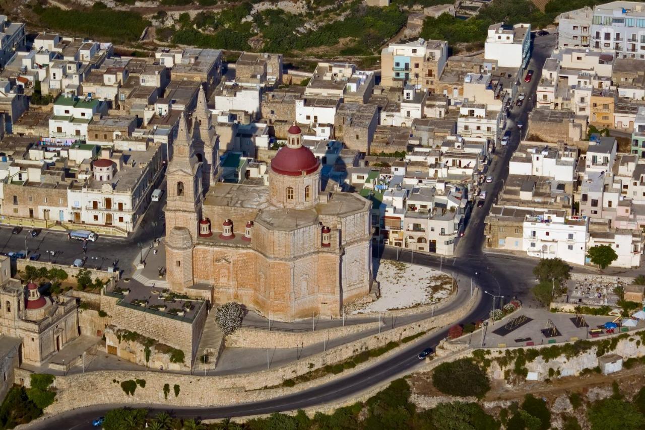 Summer Breeze Apartment With Panoramic Terrace - By Getawaysmalta Mellieħa Exteriör bild