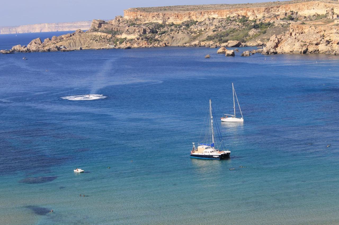 Summer Breeze Apartment With Panoramic Terrace - By Getawaysmalta Mellieħa Exteriör bild